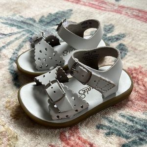 FootMates Ariel Sandal, White